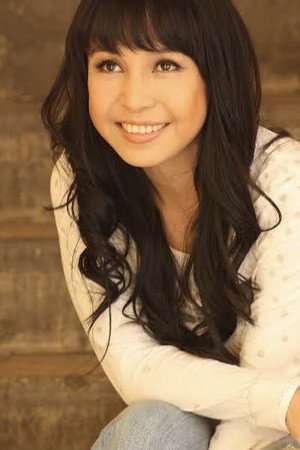 Hương Giang portrait