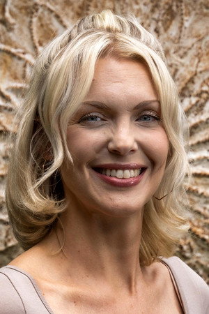 Micaëla Oeste portrait