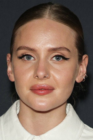 Sofia Kappel portrait