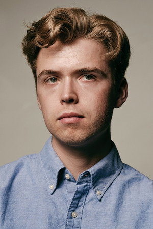 Evan Roe portrait
