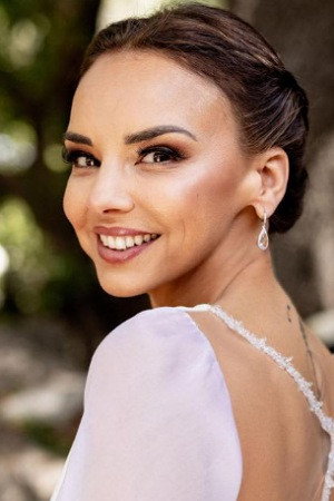 Chenoa portrait