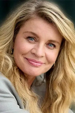 Mille Dinesen portrait