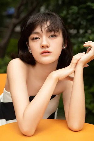 Wen Qi portrait