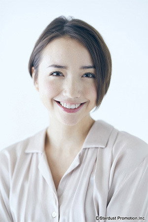 Ellie Toyota portrait