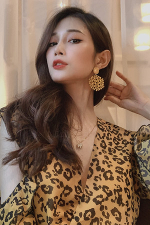 Tang Yangyang portrait