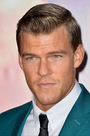 Alan Ritchson portrait