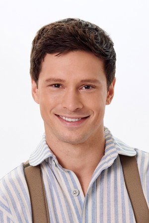 Greg Hovanessian portrait