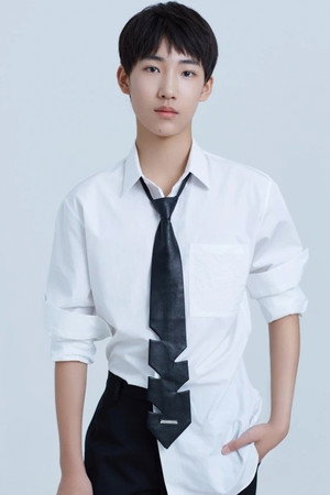 Dong Liwuyou portrait