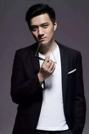 Huang Zhen portrait