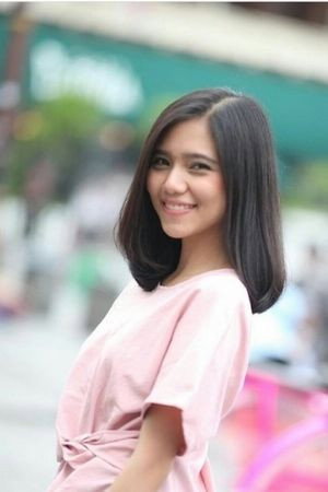Jennifer Rachel Natasya portrait