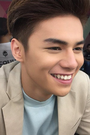 Ronnie Alonte portrait