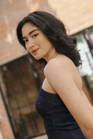 Ochi Rosdiana portrait
