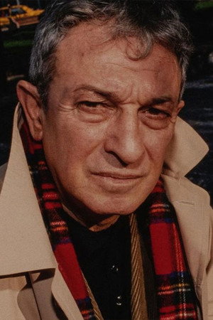 Savaş Dinçel portrait