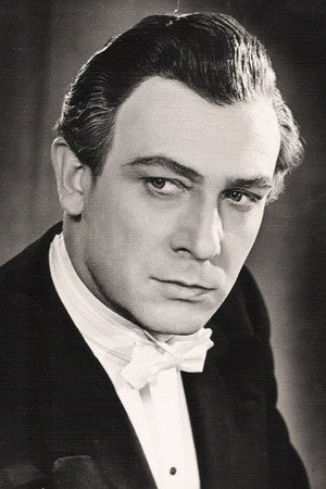 Anatoliy Larionov portrait