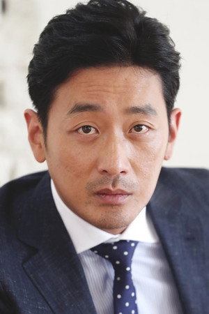 Ha Jung-woo portrait