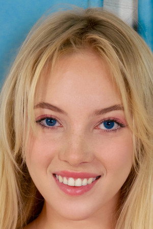 Bella Spark portrait