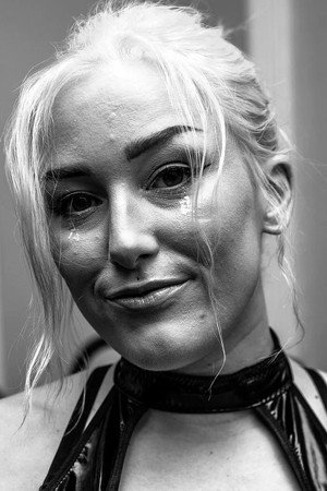 Allison Woodard portrait
