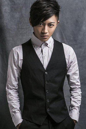 Hou Xuelong portrait