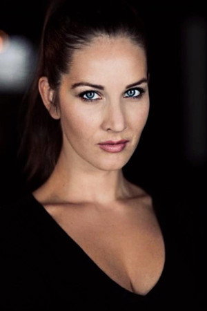 Brit Landa portrait