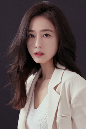 Hong Soo-hyun portrait