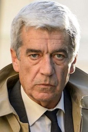 Óscar Ladoire portrait