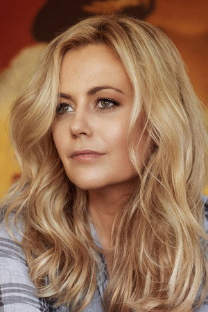 Rachael Carpani portrait