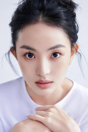 Lu Menglin portrait