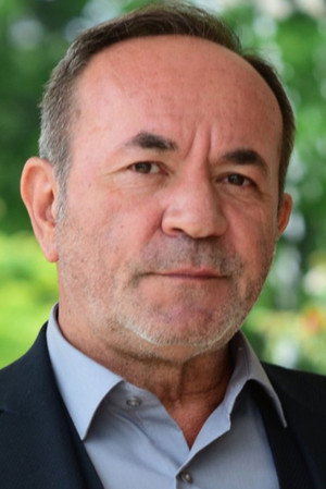 Engin Yüksel portrait