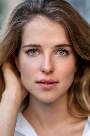 Leonie Brill portrait