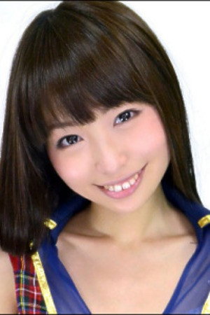 Minami Hirahara portrait