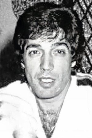 Cacho Castaña portrait