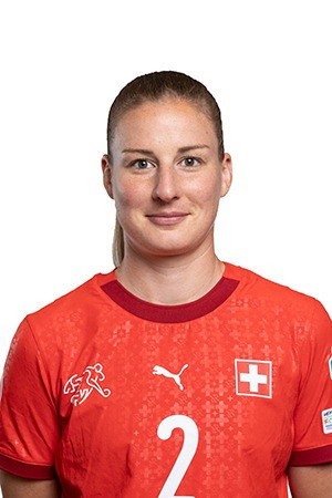 Julia Stierli portrait