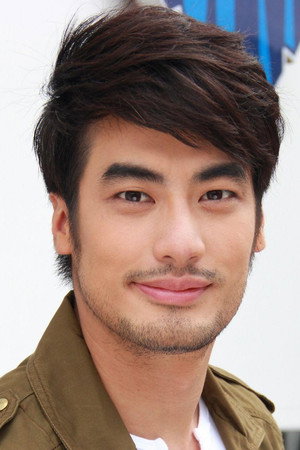Pakorn Chatborirak portrait