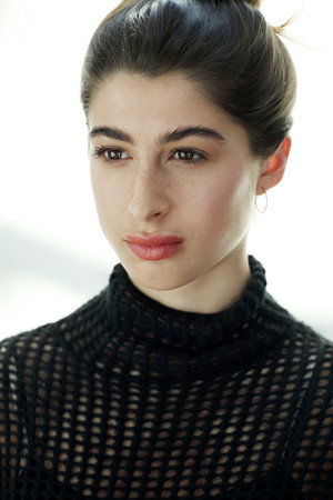 Nina Pons portrait