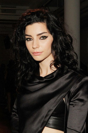 Merve Boluğur portrait