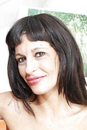 Lia M portrait