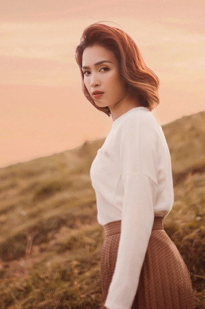 Ái Phương portrait