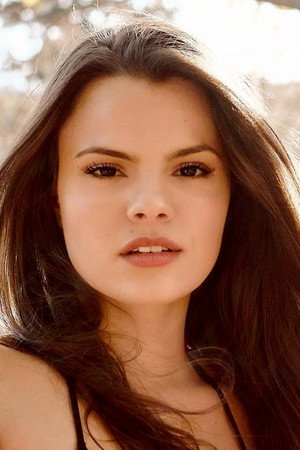 Leticia Peres portrait