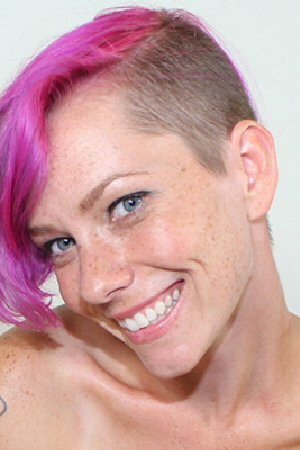 Danni Peach portrait