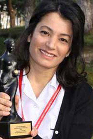 Nuray Yeşilaraz portrait