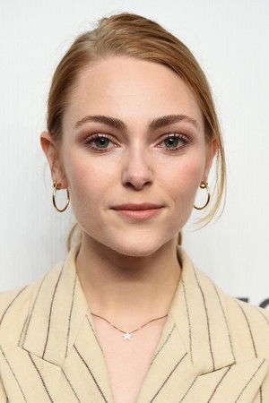 AnnaSophia Robb portrait
