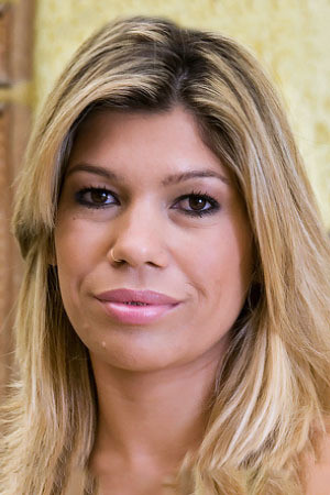 Carla Novais portrait