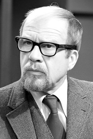 Olaf Pooley portrait