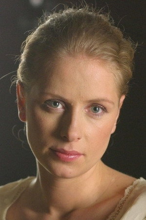 Karolina Lutczyn portrait
