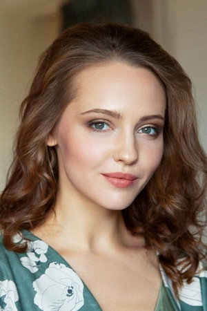 Yuliya Khlynina portrait