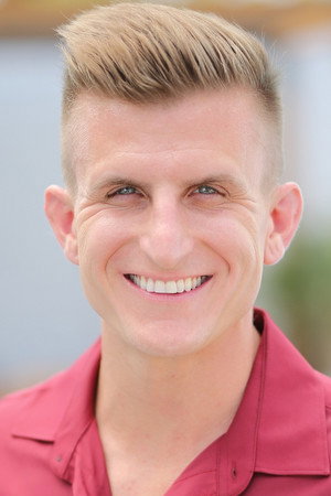 Oliver Faze portrait