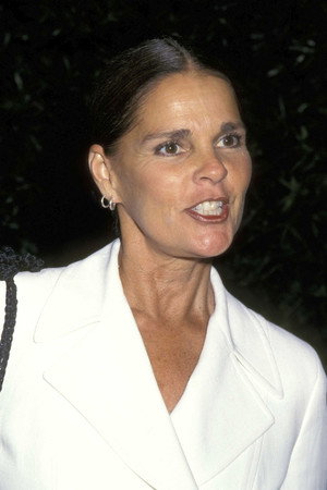 Ali MacGraw portrait