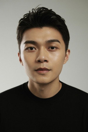 Yuan Jiahuan portrait