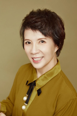 Liang Yue Jun portrait
