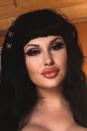 Bailey Jay portrait